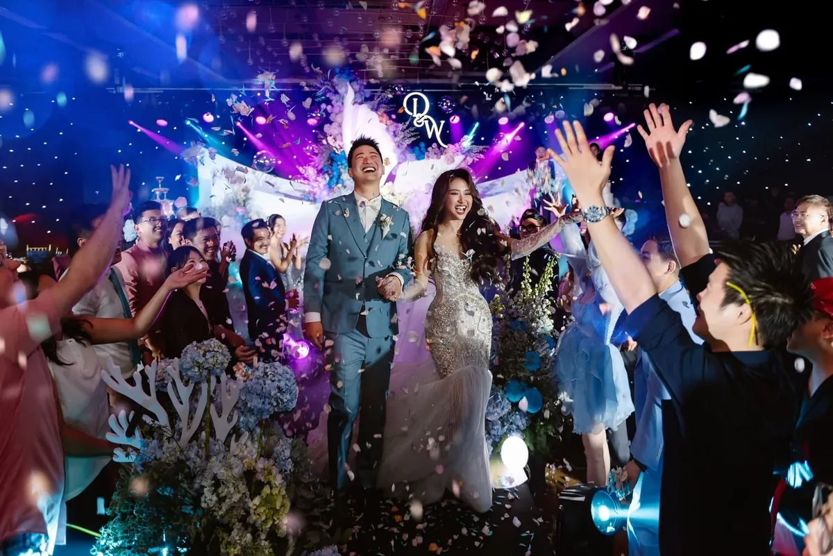 White Wedding